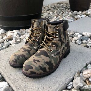camo work boots